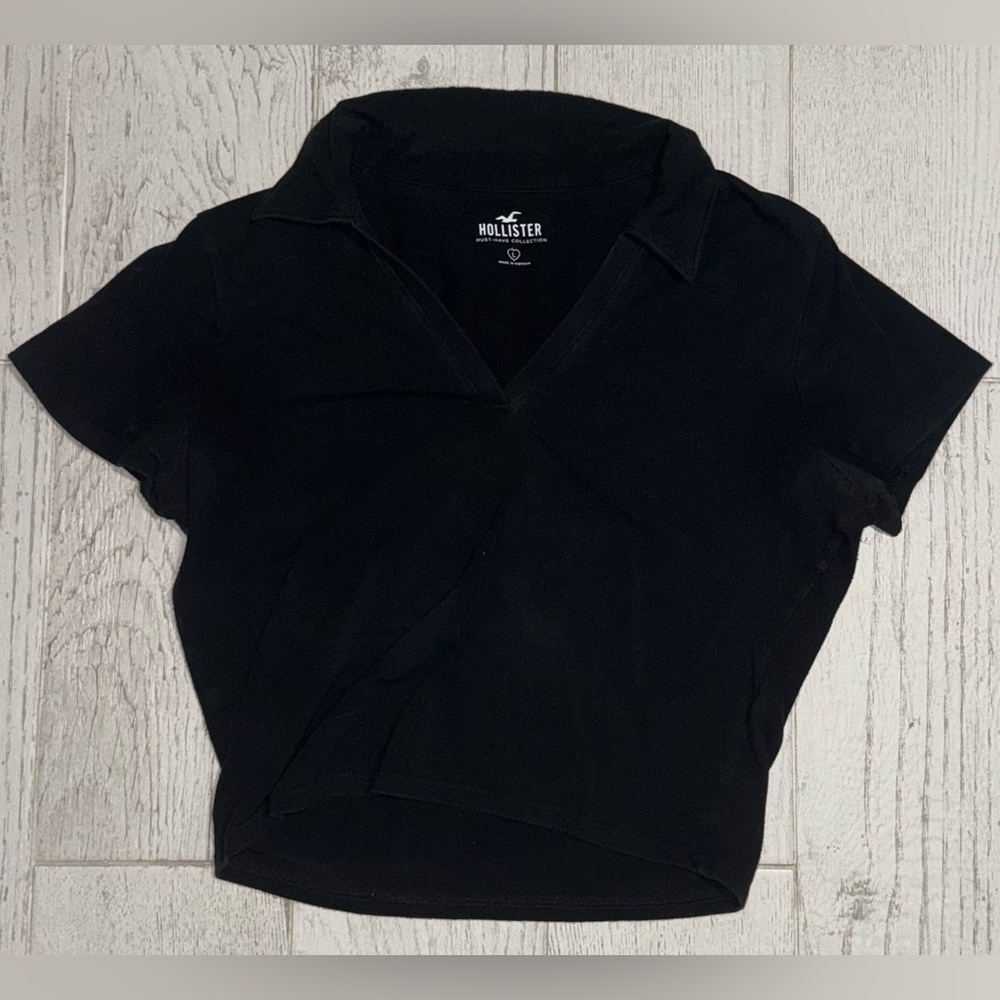 Black Hollister Polo Crop Top/Women’s Size Large/Gently Used